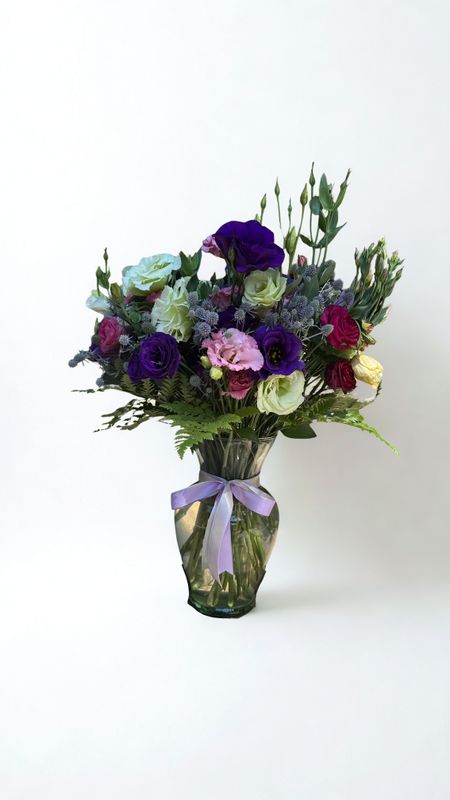 Florero de lisianthus