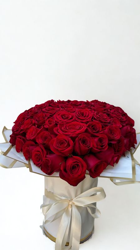 Corazón de rosas rojas