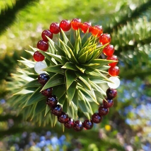 Armband "weibliche Kraft"
