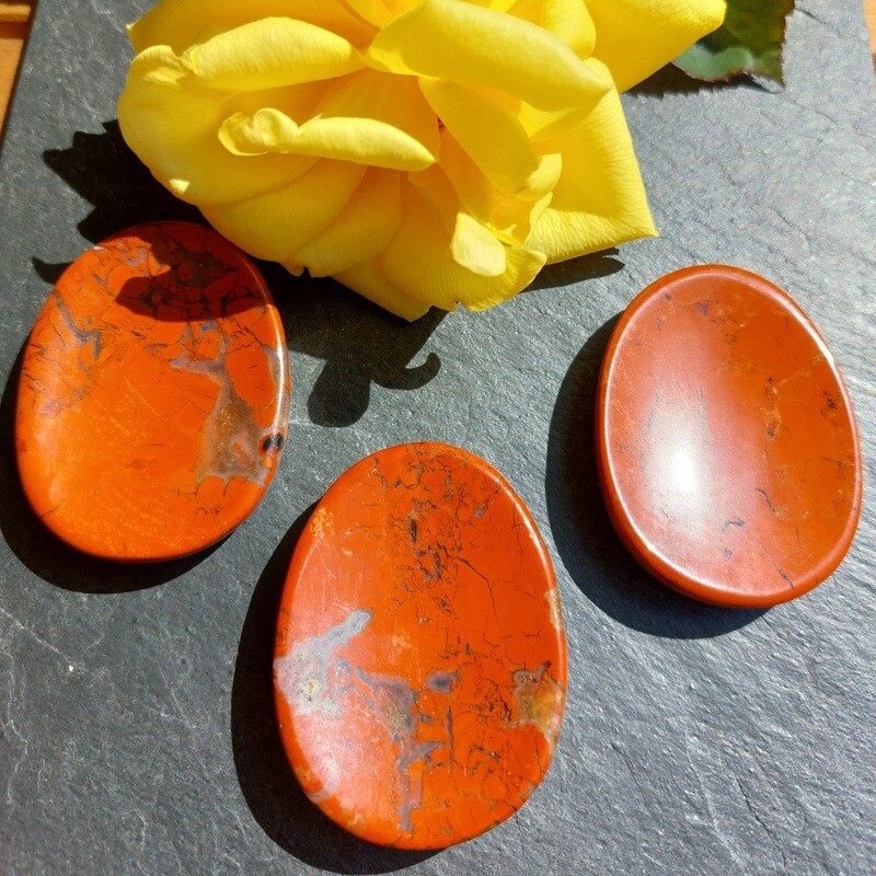 Daumenstein roter Jaspis Daumenstein roter Jaspis