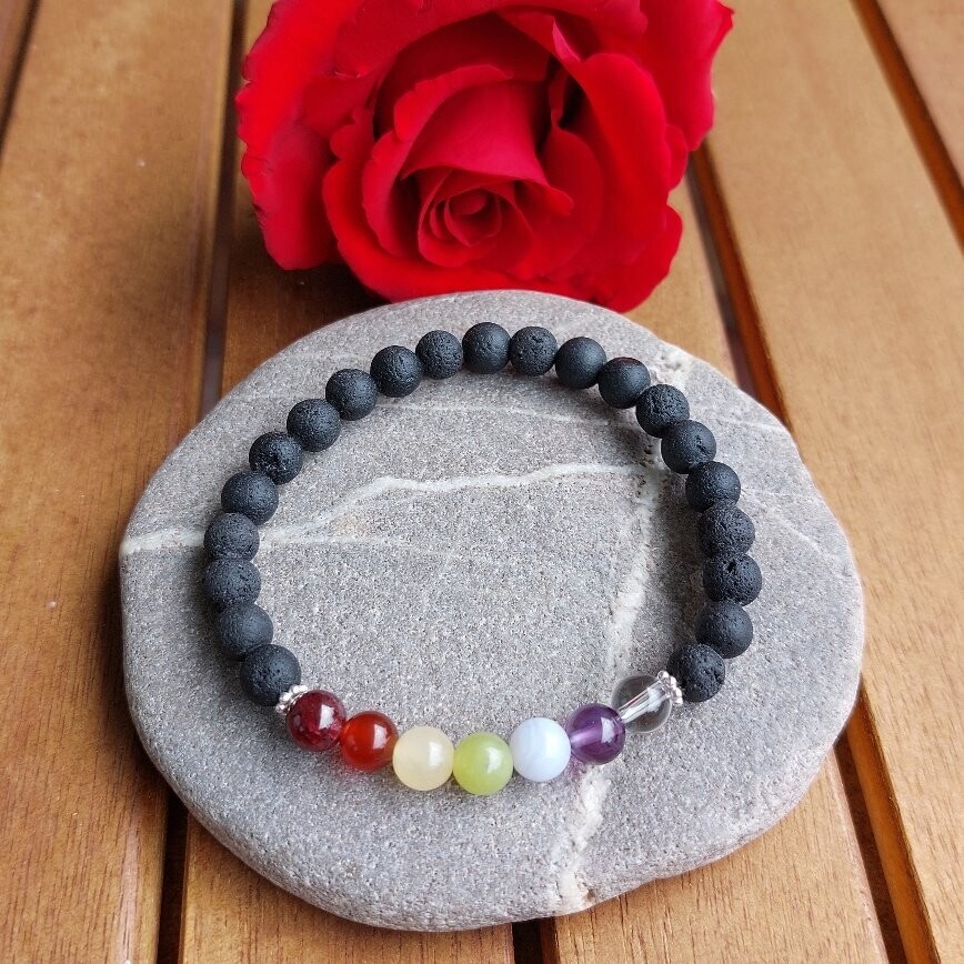 Chakra-Armband "Shakti" mit Lavakugeln