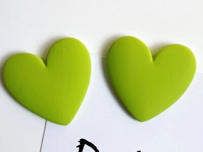 Cabachon Large Lime Green Heart 35x25mm