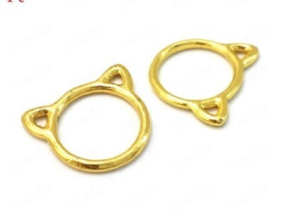 Kitty Circles Gold 19x17mm  4 pcs