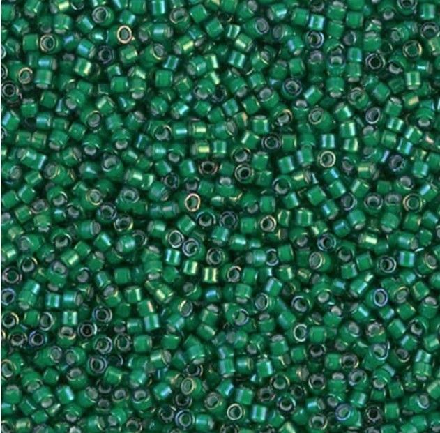 Delica Sz 11 White Lined Emerald AB #1788