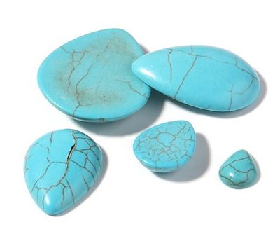 Cabochon Howlite/Turquoise Teardrop