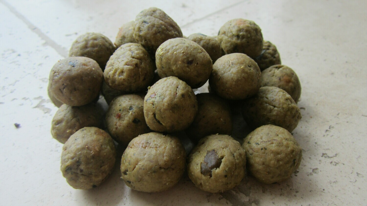 &quot;Klee-Minze&quot; Premium Nagersnack-Kugeln Probe