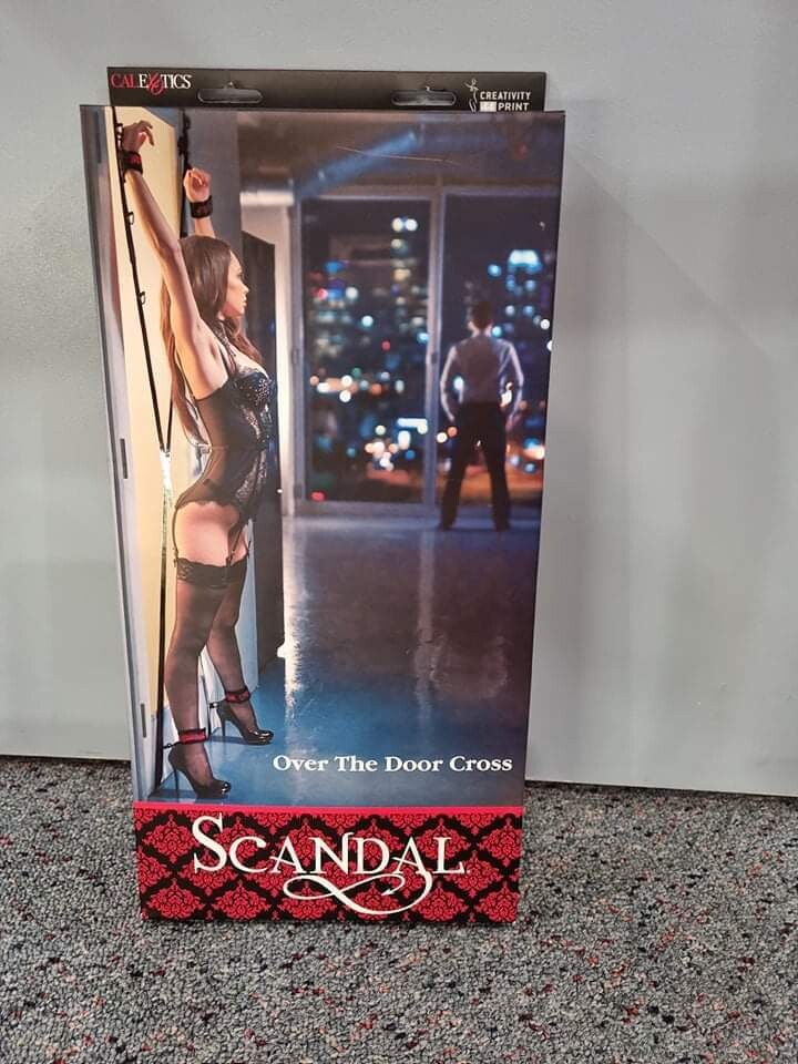 SCANDAL - OVER THE DOOR CROSS