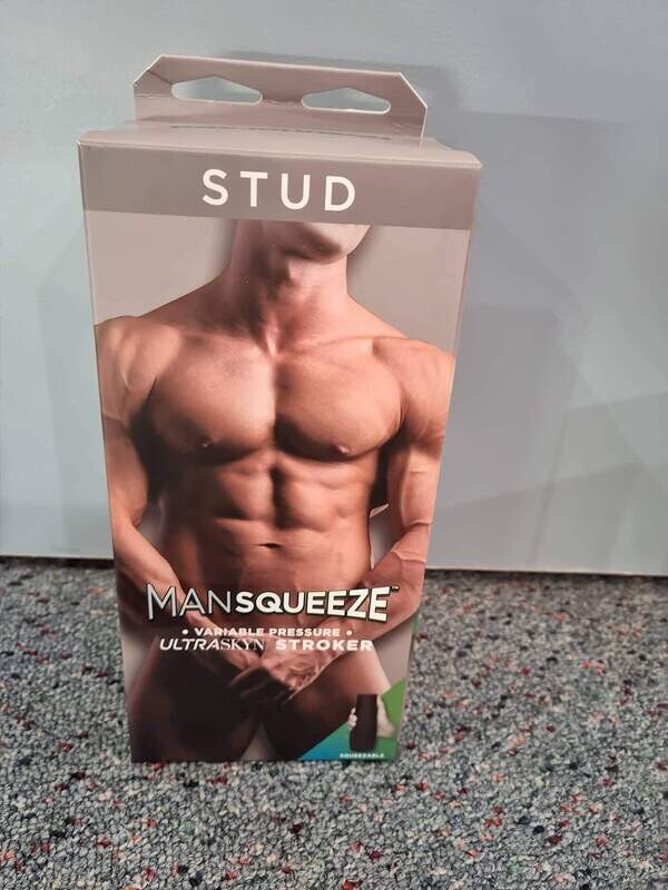 MAN SQUEEZE - STUD