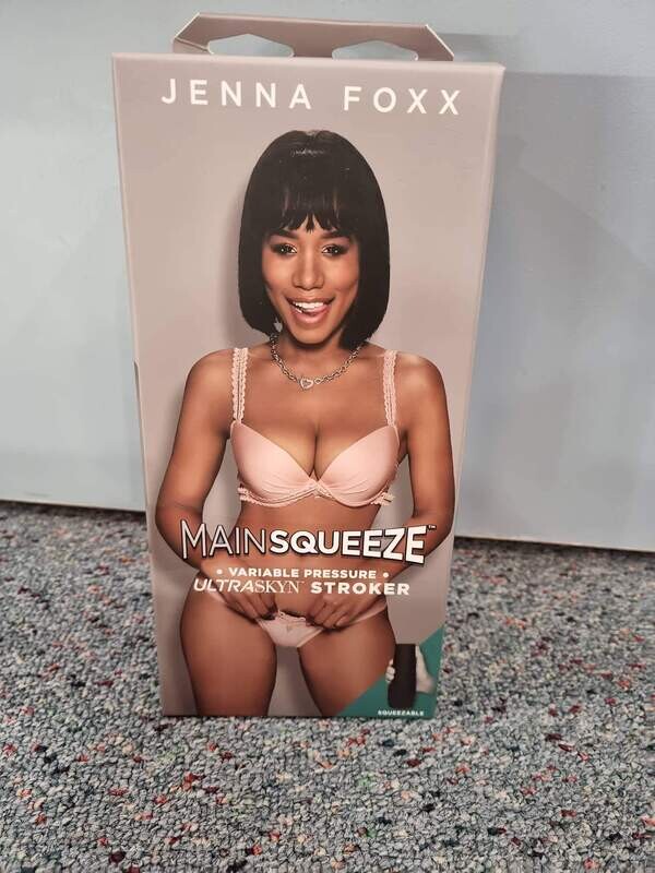 MAIN SQUEEZE - JENNA FOXX