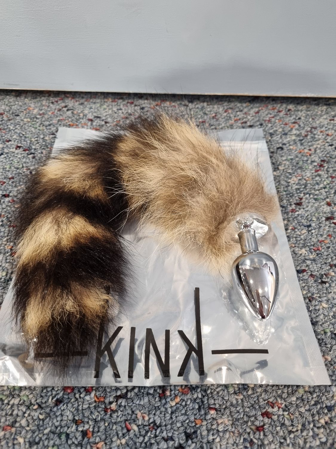 KIKI - STRIPPED TAIL PLUS 2.9" BUTT PLUG