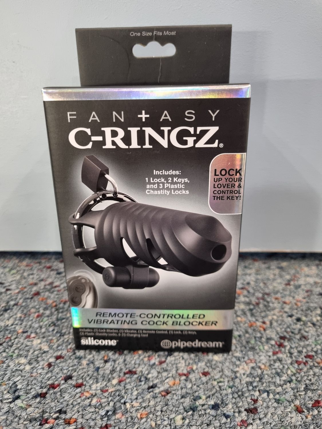 REMOTE - CONTROLLED VIBRATING  COCK BLOCKER