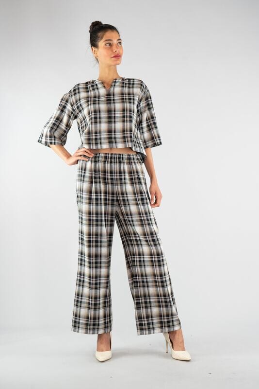 SHORT TROUSER