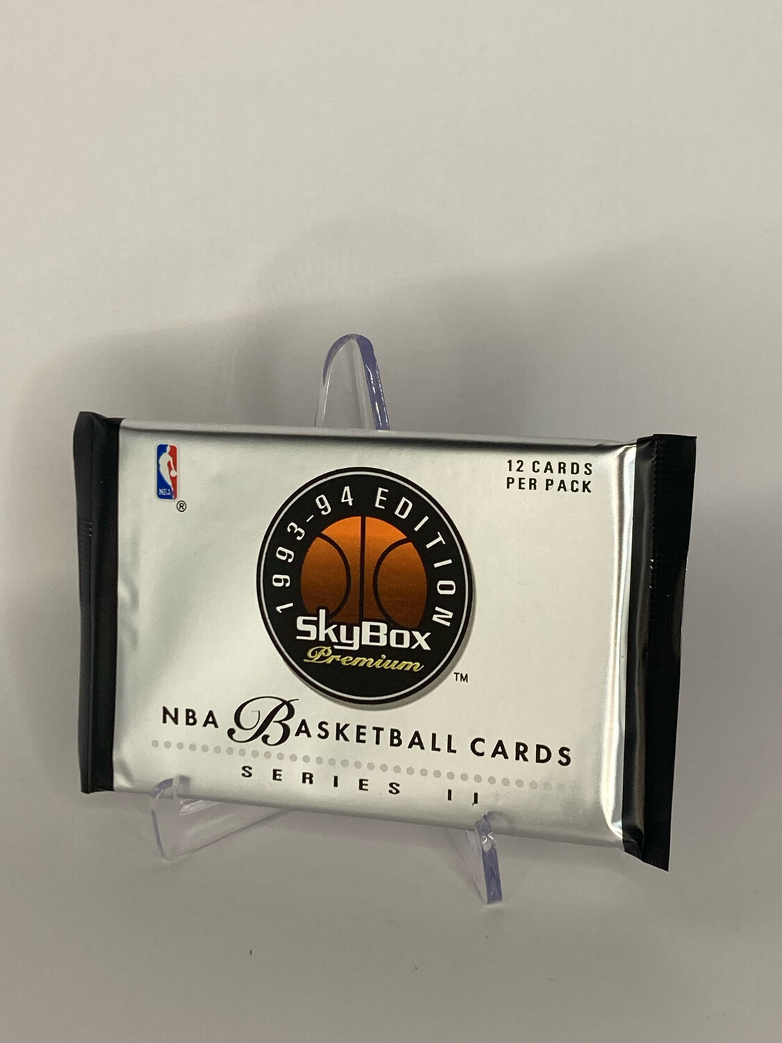 1993/94 Skybox Premium Series 2 Basketball Hobby Pack