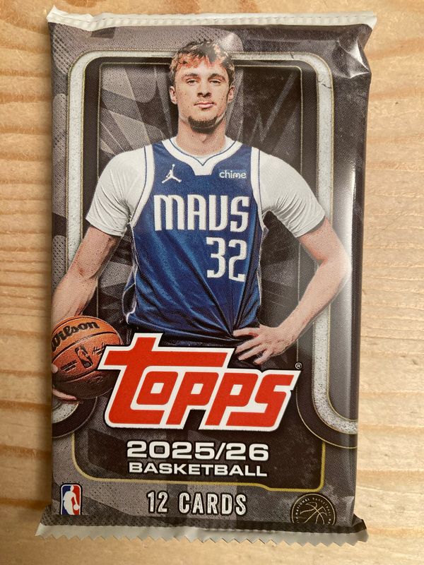 2025/26 Topps Basketball Blaster Pack (Blackout Parallels)