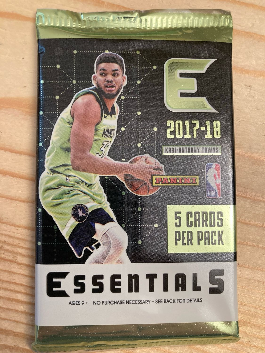 2017/18 Panini Essentials Basketball Blaster Pack