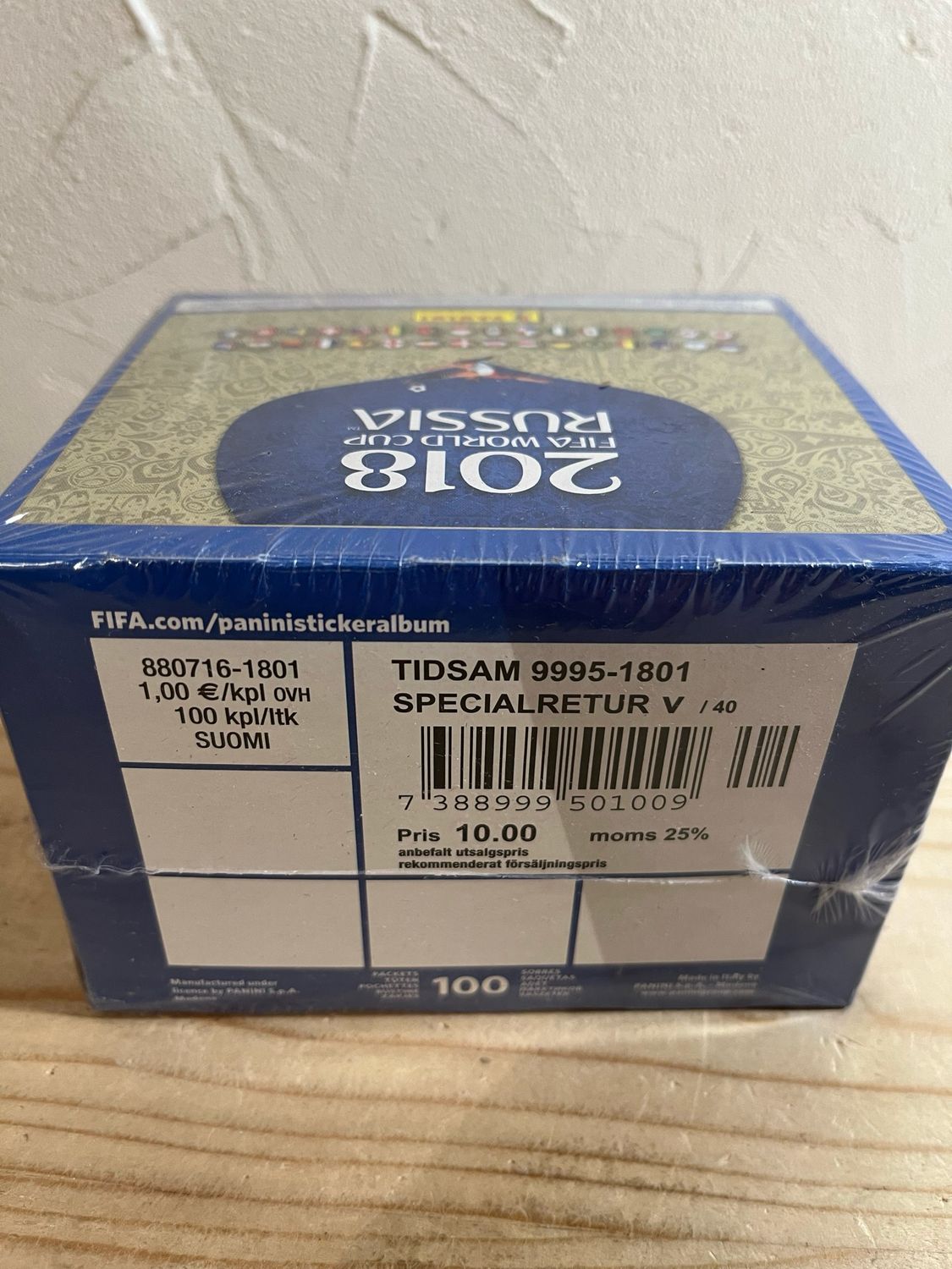 2018 Panini Russia FIFA World Cup Soccer 100 Stickers Pack Box