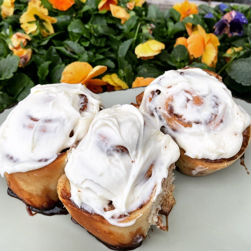 Farmhouse Cinnamon Buns | 6 pack | Thanksgiving