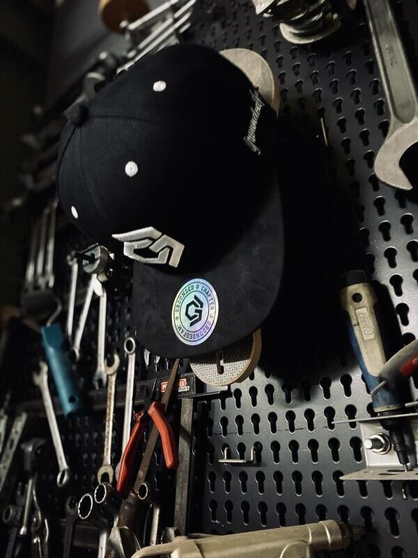 BLACK&WHITE -  ALCANTARA Premium 6 Panel Snapback