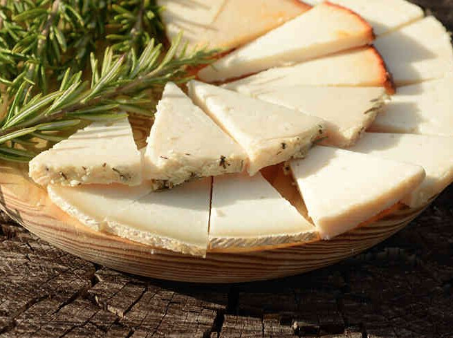 Queso Artesano de Cabra Payoya Semicurado (0,800-0,900Kg)