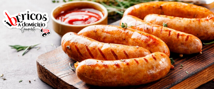 Chorizos de Pollo, son embutidos mucho más saludables y se combinan con cualquier guarnición, ensalada o como un snack con salsas.