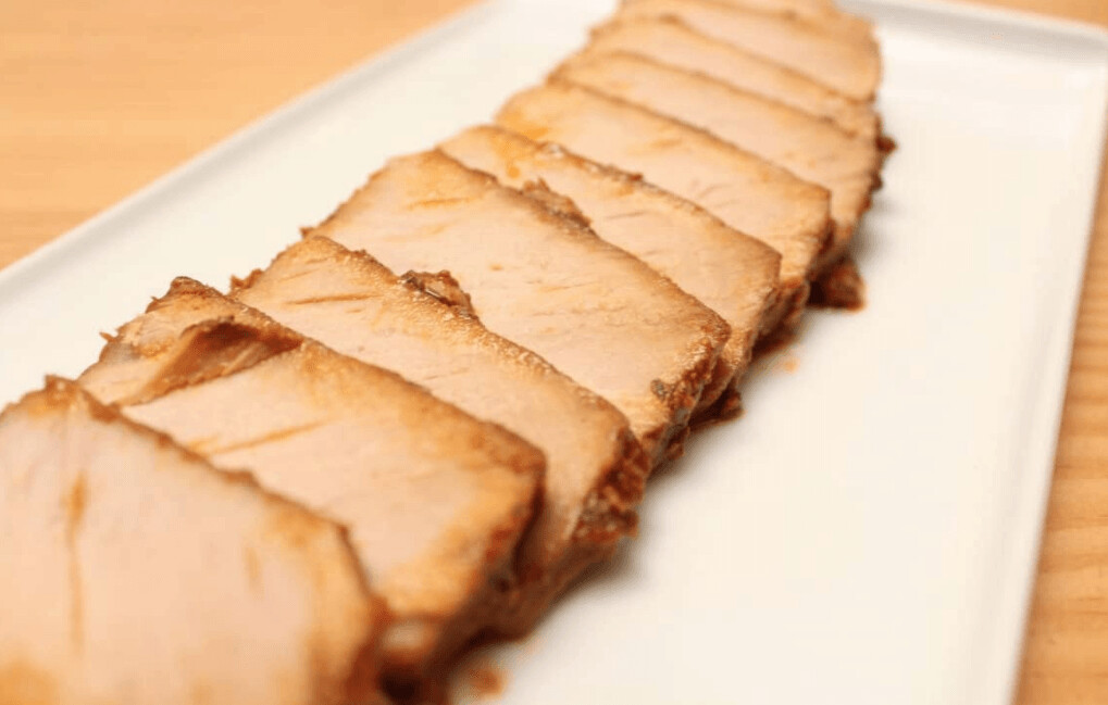 LOMO A LA ORZA Lomo de Orza Selecto (Tarrina 500g) es un producto artesanal típico de Castilla La Mancha, elaborado como nuestra abuela nos enseñó durante décadas.