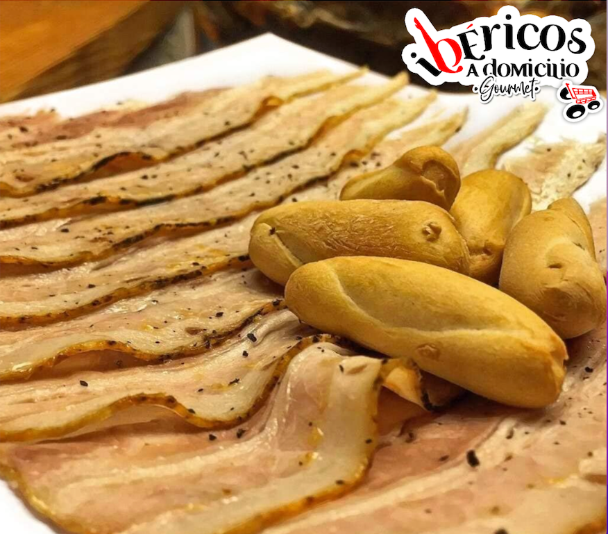 CHICHARRÓN DE CÁDIZ Ideal con unas gotitas de limón y sal, producto gourmet, delicatessen, típico de la provincia de Cádiz.