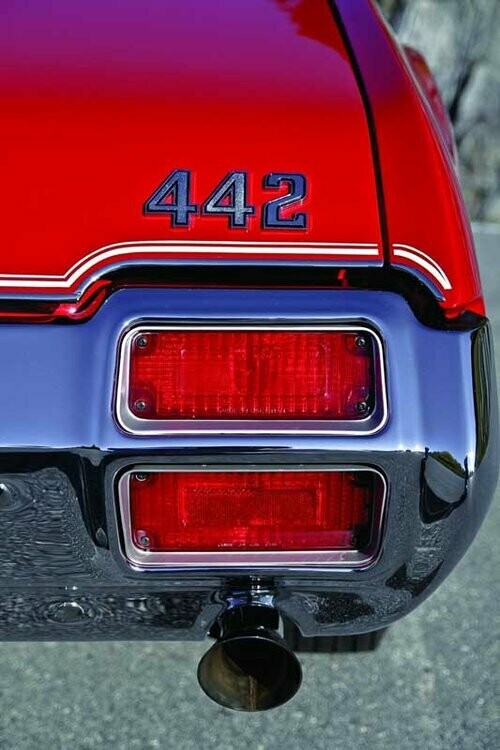 X-CHANGE 2.5" '70-'71 GTO & '68-'72 442 Valance/Bumper exit  SGA16