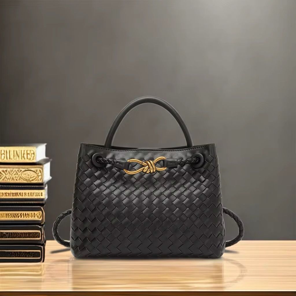 Elegant handbag 