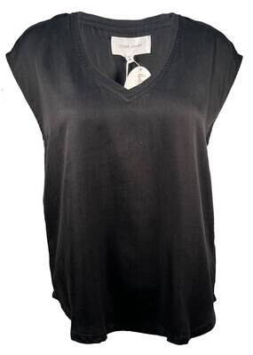 Yanis Black