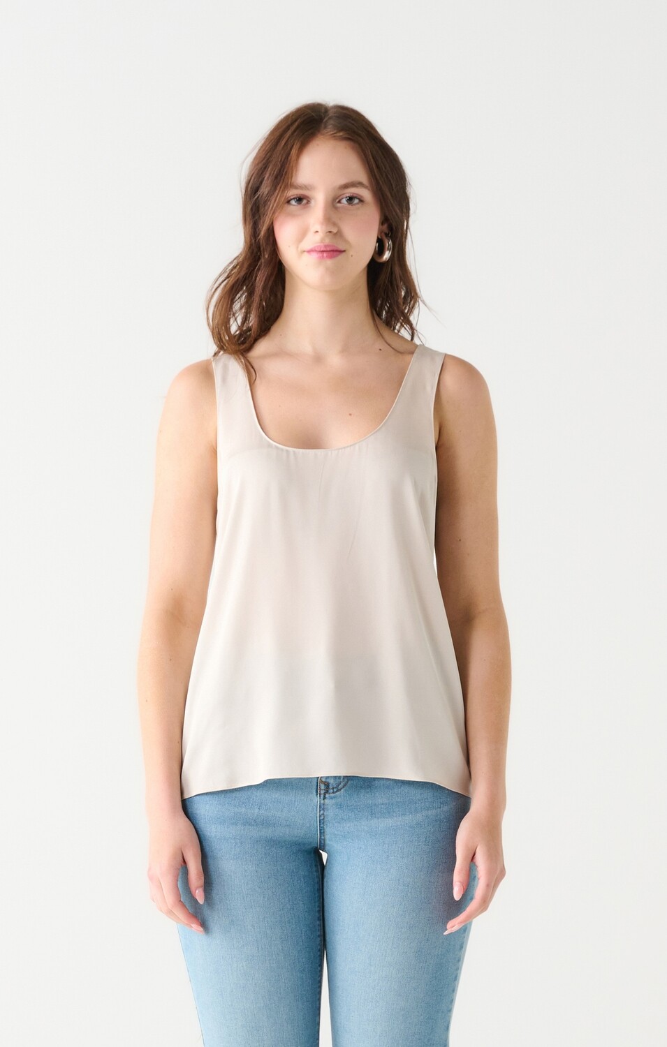 Scoop Neck Pearl