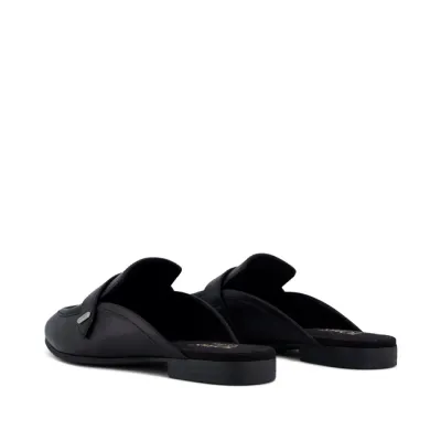 Lynette Mule