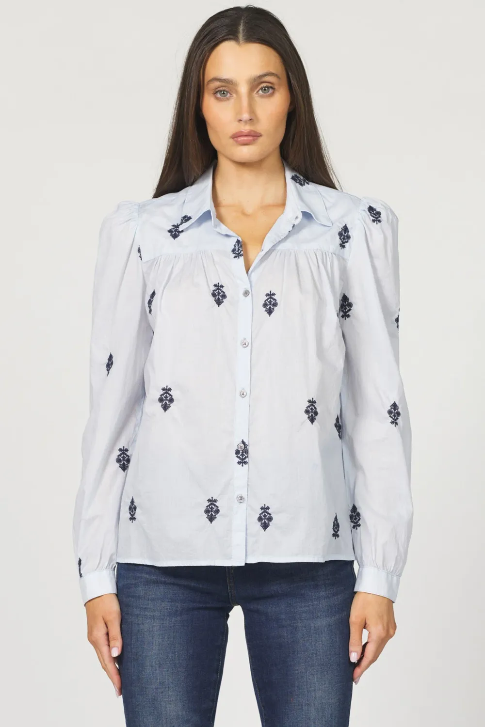 Nasrin Blue