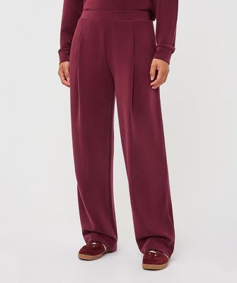 Modal Pleats Merlot