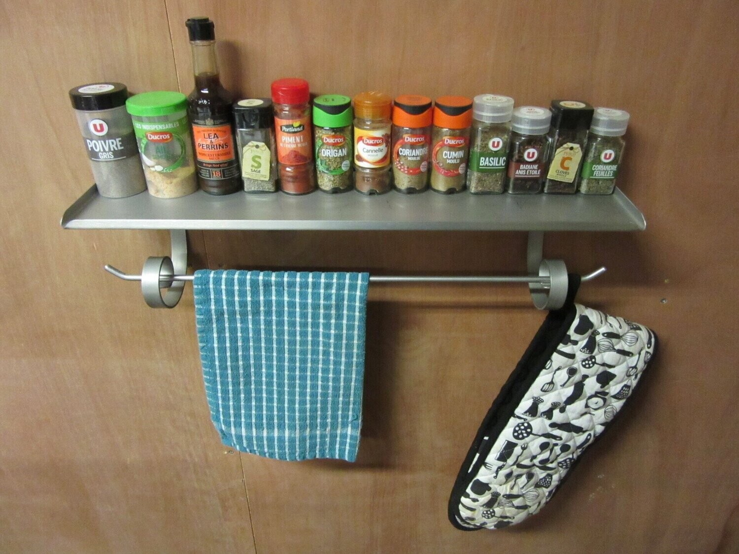 Etagère à épices en Inox avec Porte-Torchon