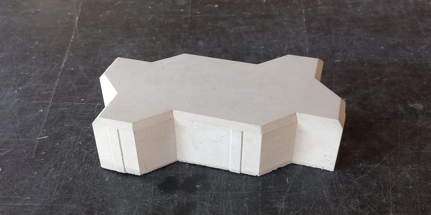 Pavés en béton en forme de Zigzag, fait main Pavés en béton en forme de Zigzag, fait main