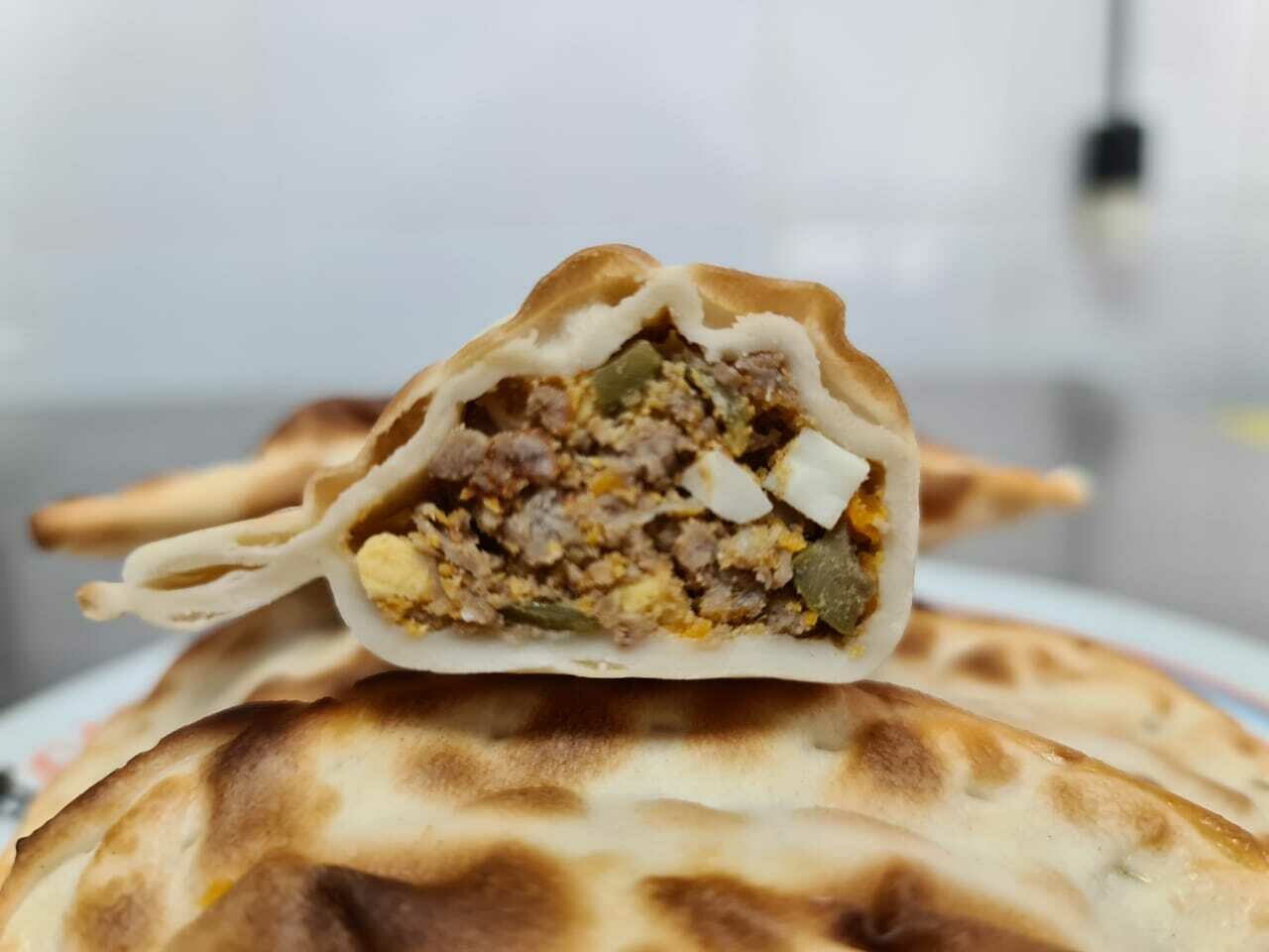 Empanadas de Carne molida aceituna y huevo