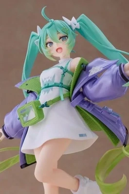 Hatsune Miku Fashion Figure - Sporty
