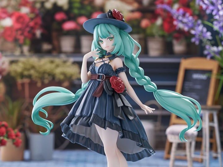 Vocaloid Trio-Try-iT Hatsune Miku (Outing Dress) Figure