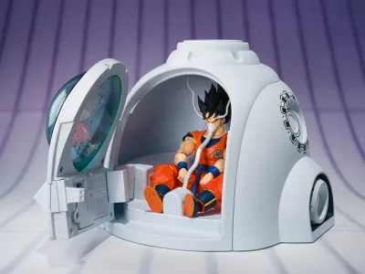 Dragon Ball Z S.H.Figuarts Medical Machine Exclusive