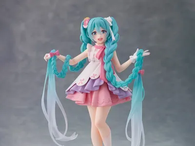 Hatsune Miku Wonderland Figure - Rapunzel