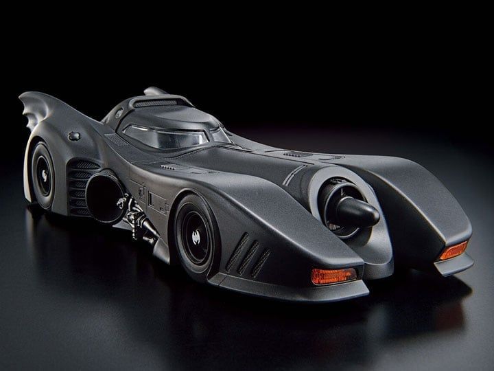 Batman (1989) Batmobile 1/35 Scale Model Kit