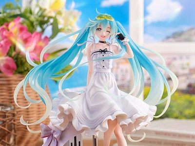Vocaloid Hatsune Miku GT Project Racing Miku (2021 Vacation Style Ver.) 1/7 Scale Figure