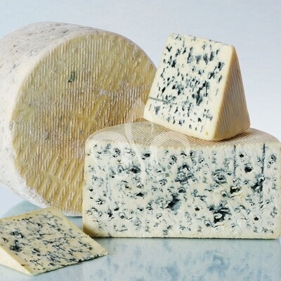 BLEU AUVERGNE LAIT CRU