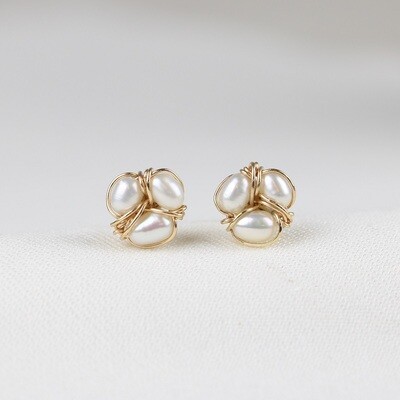 Ørestikkere i 8 karat massiv guld