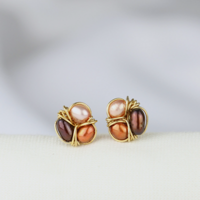 Forgyldt sølv og brune perler