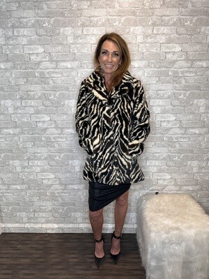LT ZEBRA COAT (CATHY)