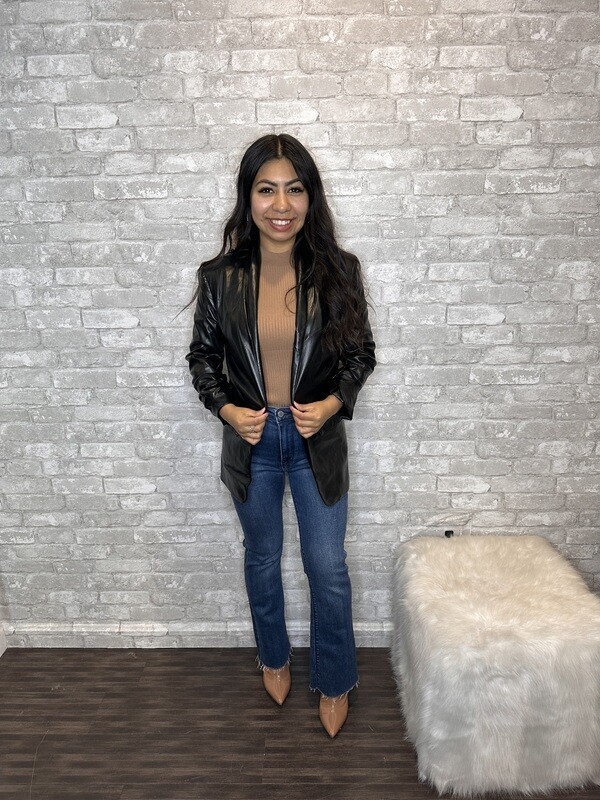 TART BLK FAUX LEATHER 3/4 ROUCHED SLEEVE BLAZER