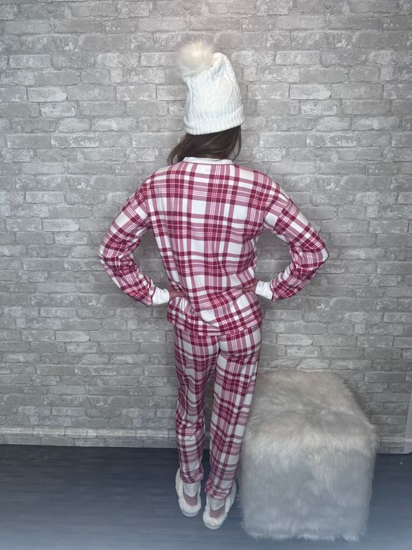 PJS RED PLAID COXY VELOUR L/S