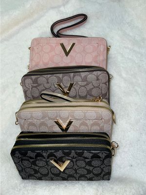 FAUX LOUIS PURSE/WALLET