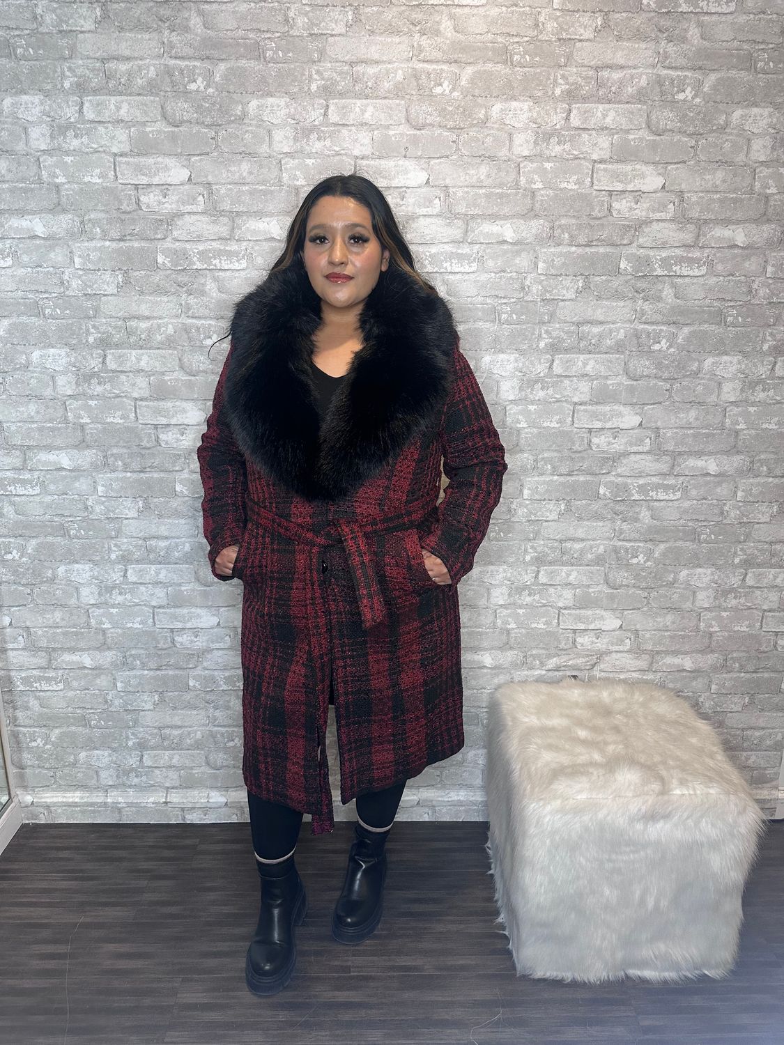 LA COALITION RED PLAID W/REOVABLE FUR